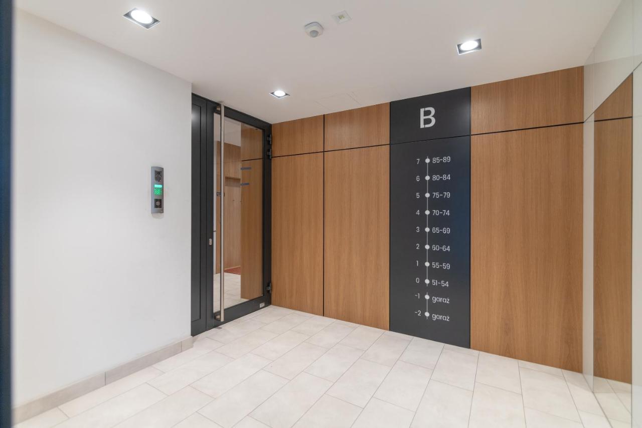 Warsaw Spire Stylish Apartament المظهر الخارجي الصورة